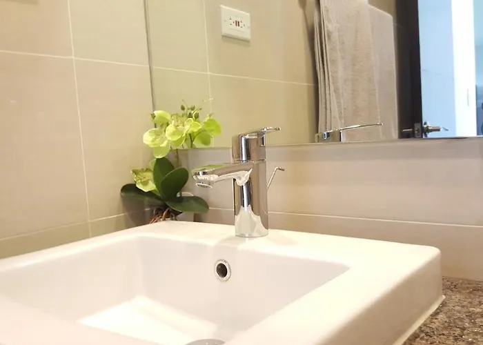 Minimalist 1br Mactan Newtown W Pool